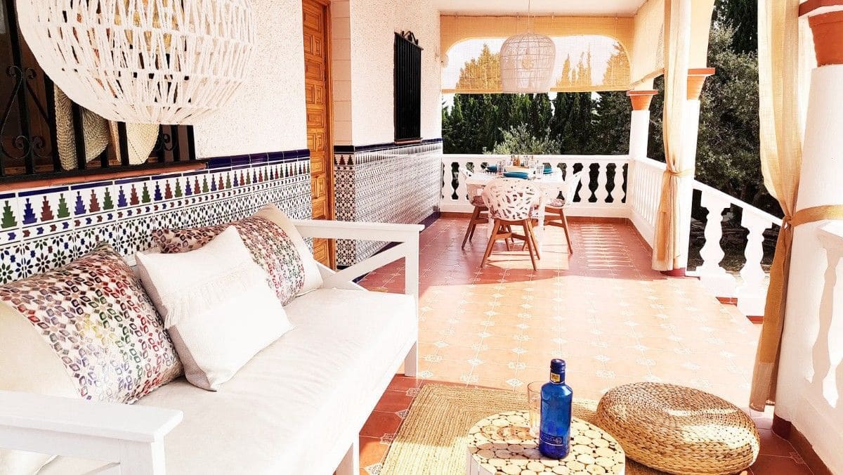 4 soverom Villa til salgs i Montserrat med svømmebasseng garasje - € 349 000 (Ref: 9991743)