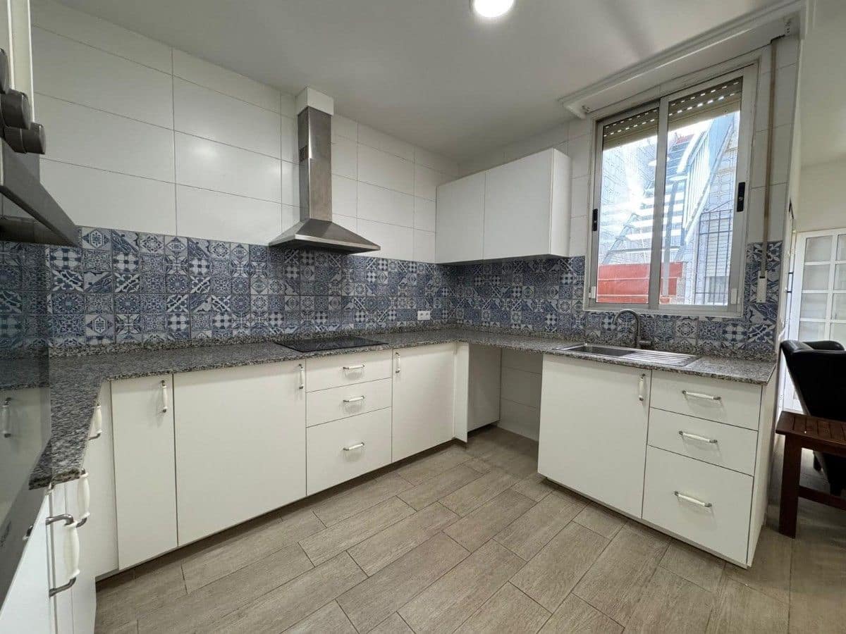 3 makuuhuone Huvila myytävänä paikassa Aldaia - 300 000 € (Ref: 9991746)
