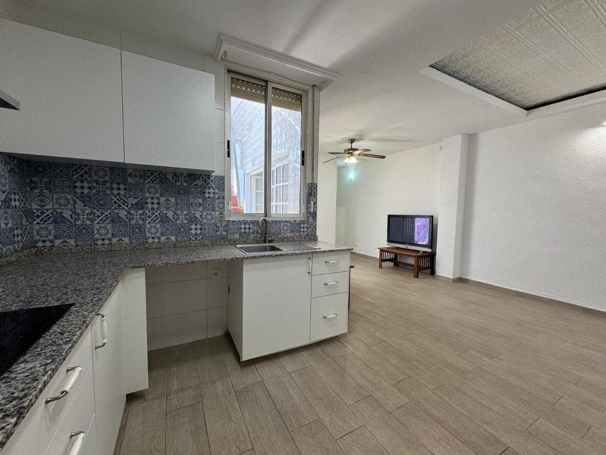 3 makuuhuone Huvila myytävänä paikassa Aldaia - 300 000 € (Ref: 9991746)