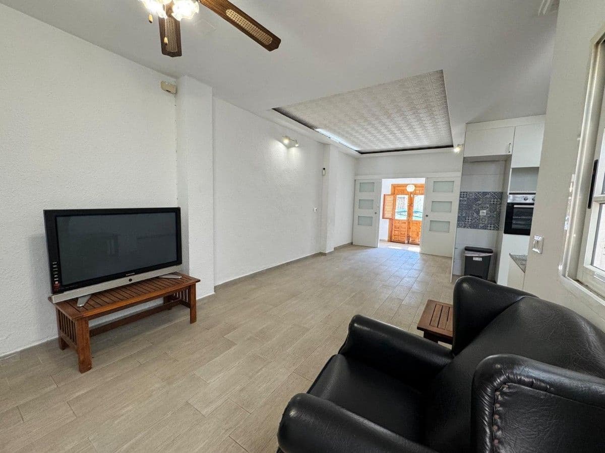 3 makuuhuone Huvila myytävänä paikassa Aldaia - 300 000 € (Ref: 9991746)