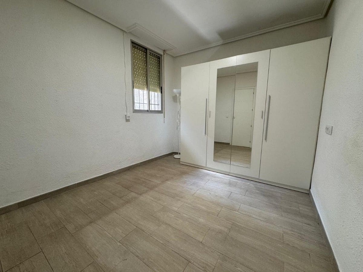 3 makuuhuone Huvila myytävänä paikassa Aldaia - 300 000 € (Ref: 9991746)