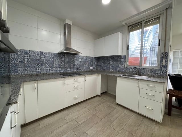 3 makuuhuone Huvila myytävänä paikassa Aldaia - 300 000 € (Ref: 9991746)