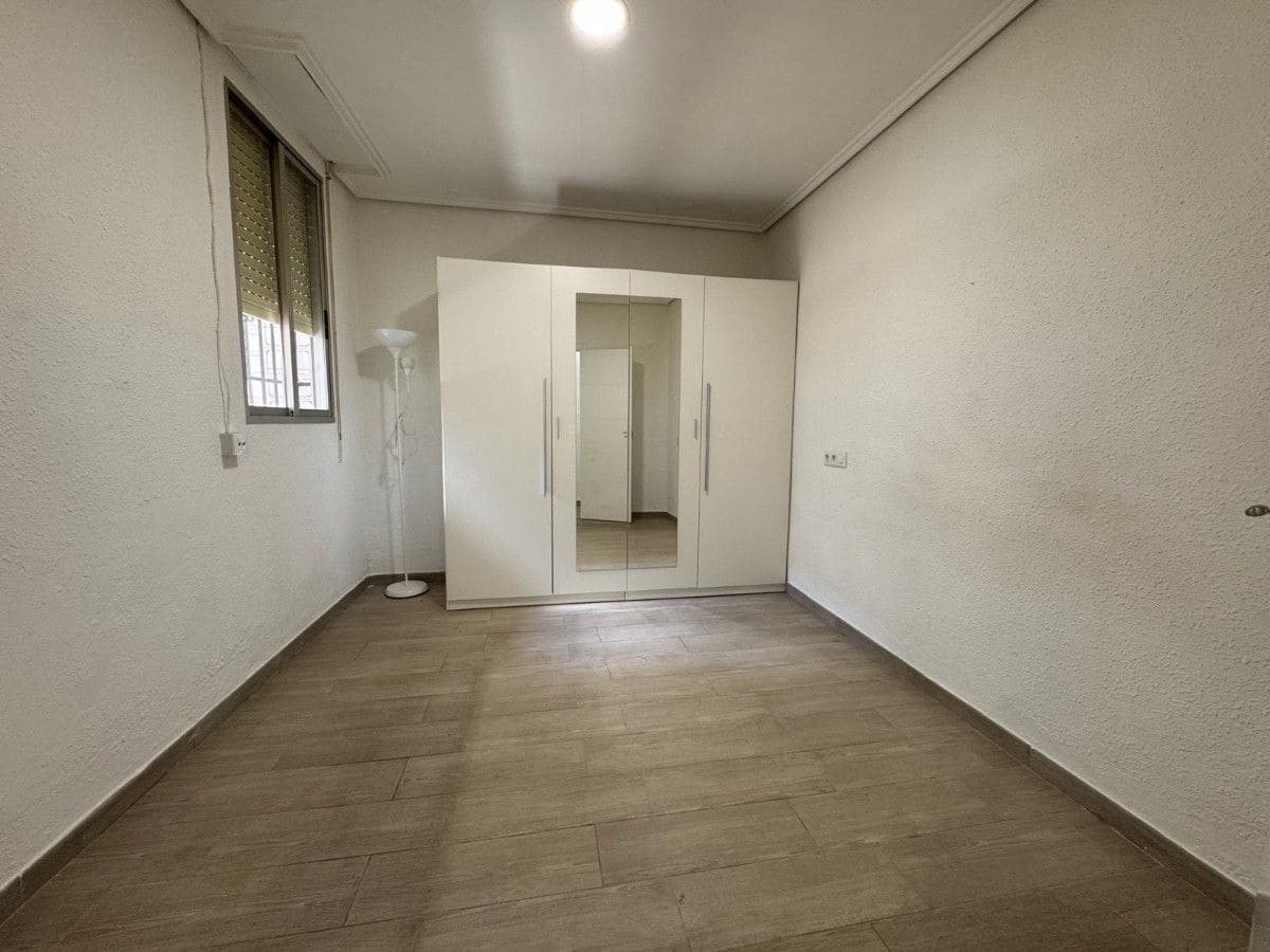 3 makuuhuone Huvila myytävänä paikassa Aldaia - 300 000 € (Ref: 9991746)