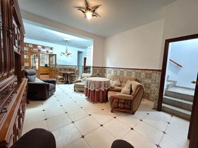 6 sypialnia Willa na sprzedaż w Llosa de Ranes z garażem - 180 000 € (Ref: 9991749)