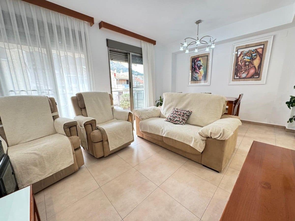 4 makuuhuone Asunto myytävänä paikassa Simat de la Valldigna - 184 990 € (Ref: 9991750)