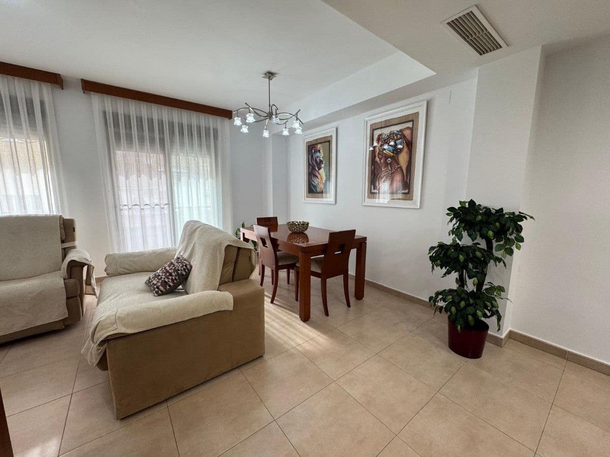 4 makuuhuone Asunto myytävänä paikassa Simat de la Valldigna - 184 990 € (Ref: 9991750)