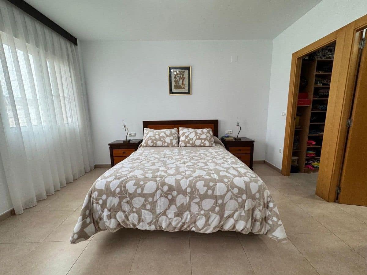 4 makuuhuone Asunto myytävänä paikassa Simat de la Valldigna - 184 990 € (Ref: 9991750)