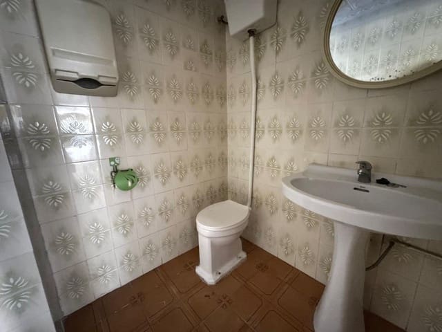 4 bedroom Villa for sale in Alberic - € 249,990 (Ref: 9991752)