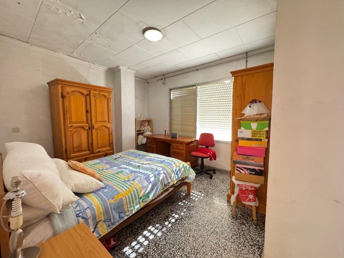 4 chambre Villa/Maison à vendre à Alberic - 249 990 € (Ref: 9991752)