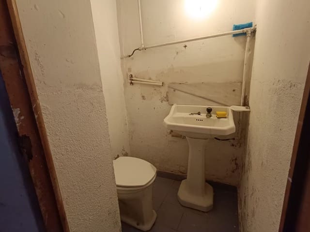 1 soverom Kommersiell til salgs i Alzira - € 89 000 (Ref: 9991753)