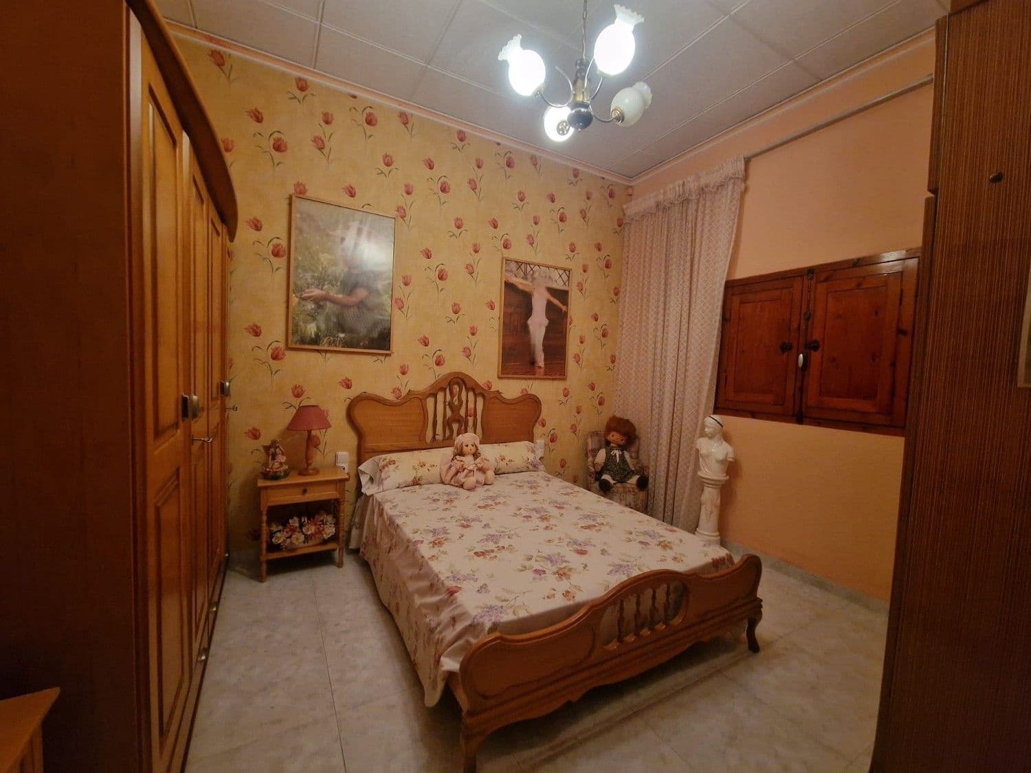 2 bedroom Villa for sale in Alberic with garage - € 160,000 (Ref: 9991755)