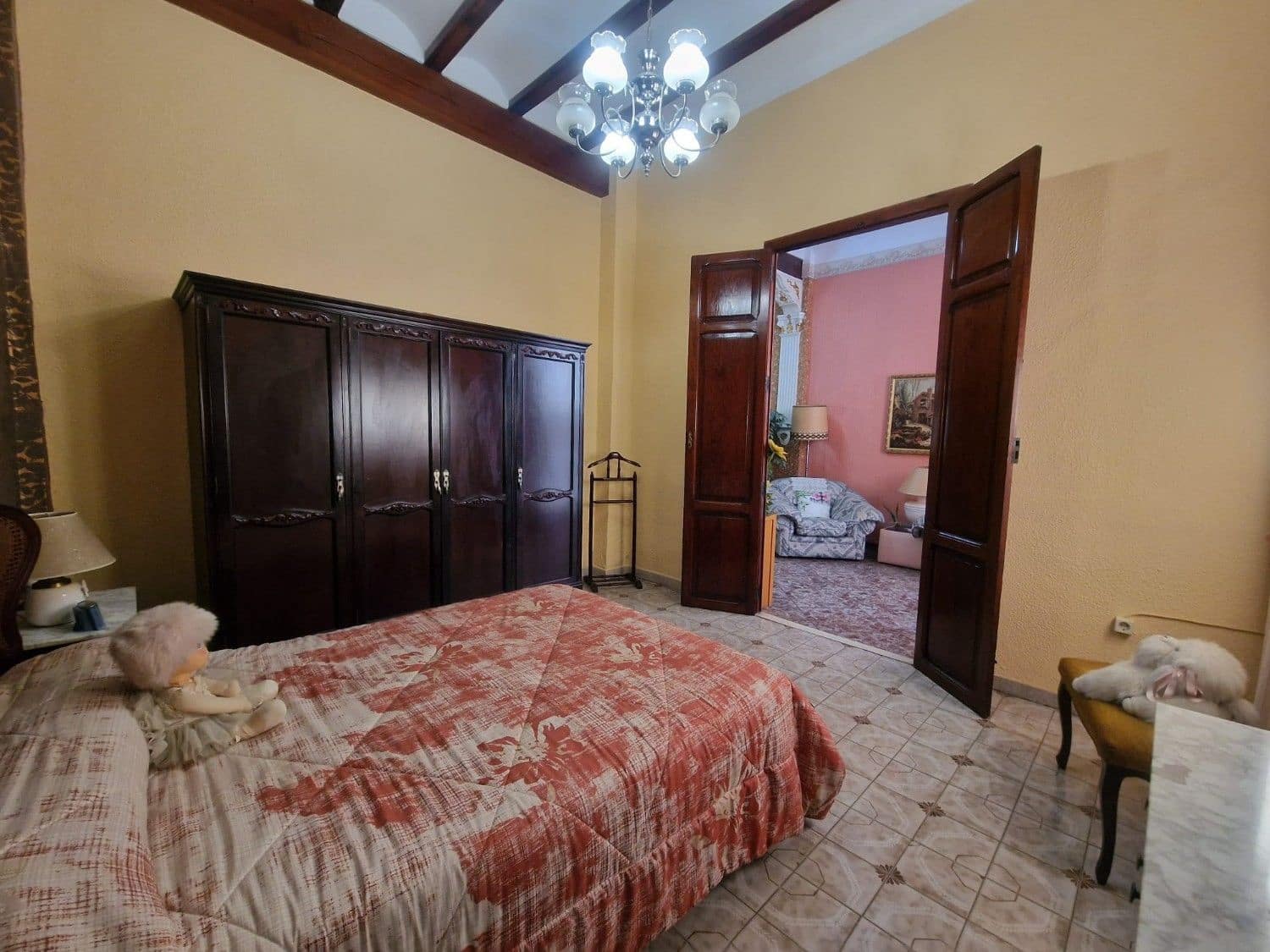 2 bedroom Villa for sale in Alberic with garage - € 160,000 (Ref: 9991755)