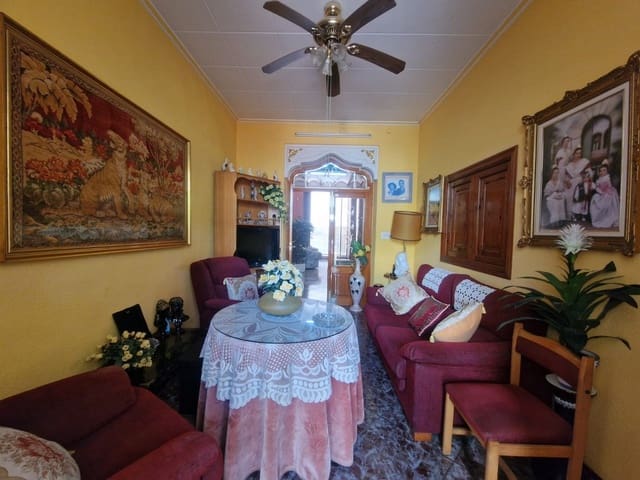 2 bedroom Villa for sale in Alberic with garage - € 160,000 (Ref: 9991755)