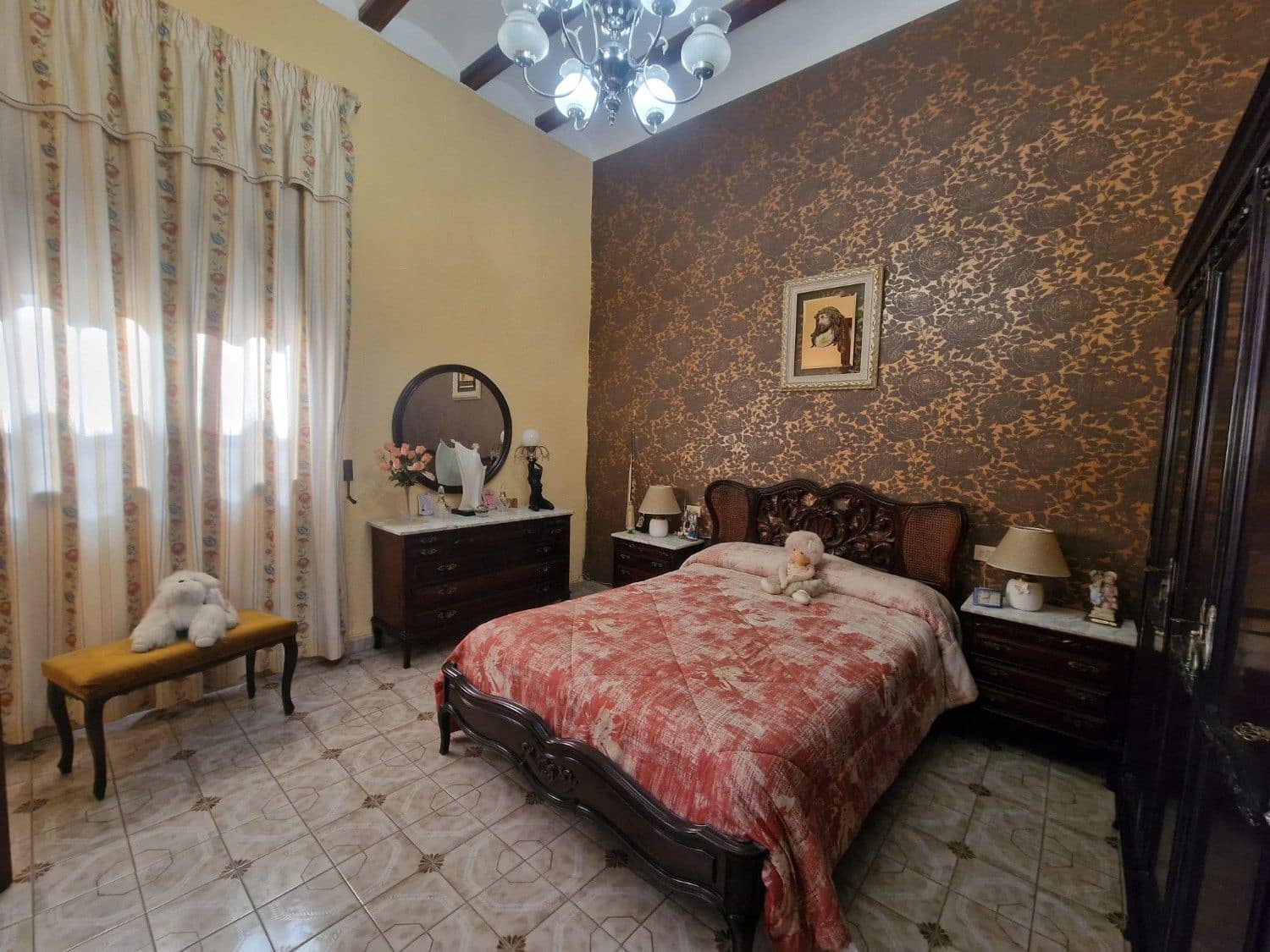 2 bedroom Villa for sale in Alberic with garage - € 160,000 (Ref: 9991755)