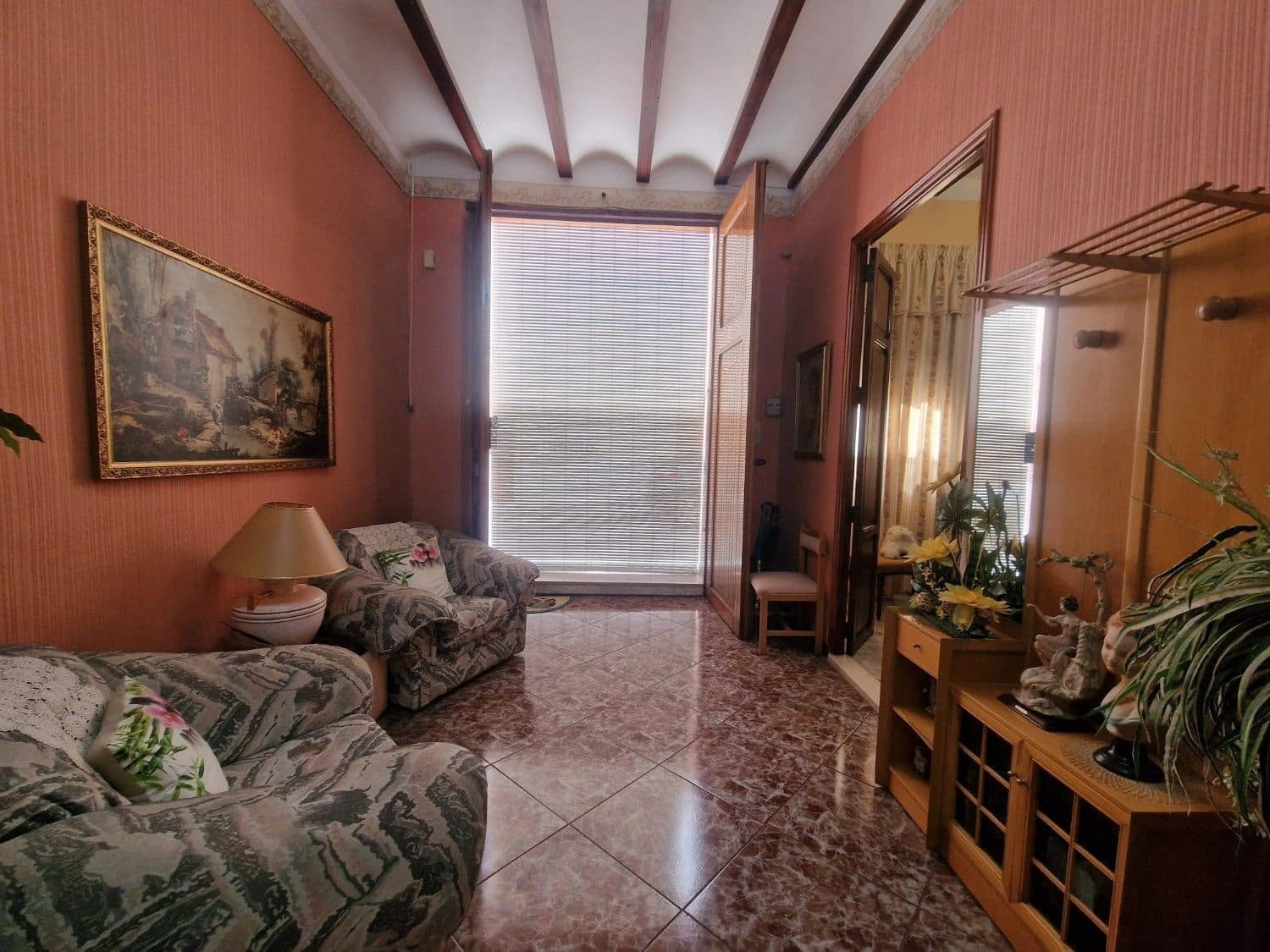 2 bedroom Villa for sale in Alberic with garage - € 160,000 (Ref: 9991755)