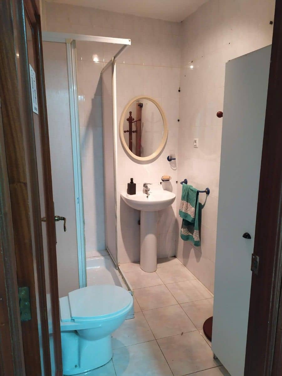 1 bedroom Commercial for sale in Canals - € 76,990 (Ref: 9991757)