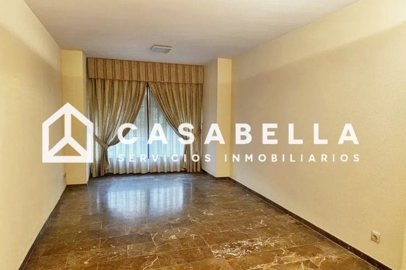 4 bedroom Flat for sale in Valencia city - € 384,000 (Ref: 9650130)