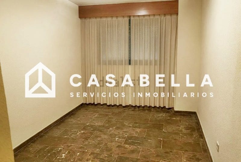 4 bedroom Flat for sale in Valencia city - € 384,000 (Ref: 9650130)