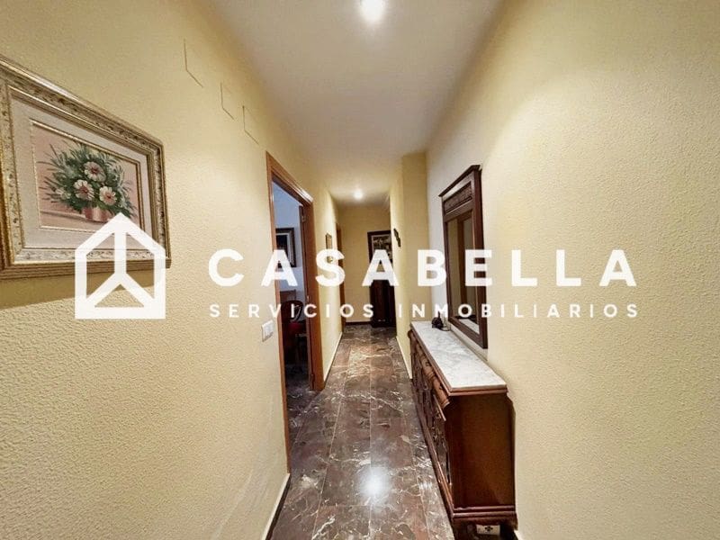 4 bedroom Flat for sale in Valencia city - € 384,000 (Ref: 9650130)