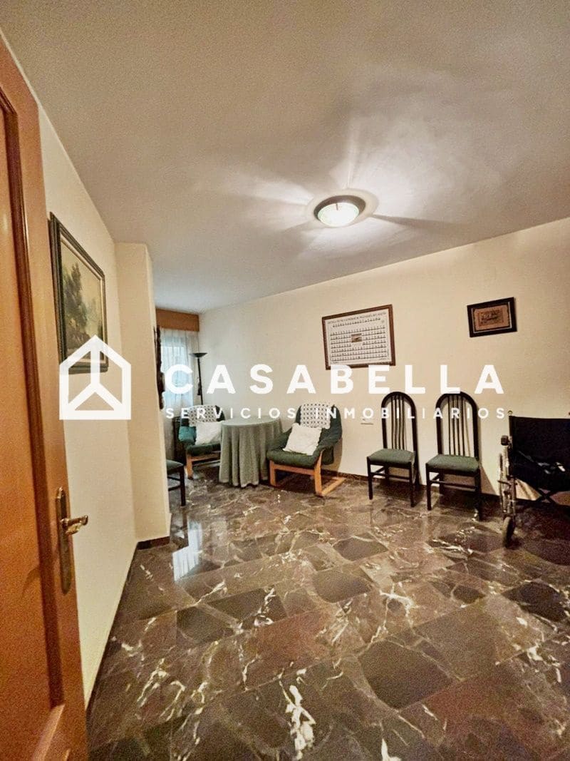 4 bedroom Flat for sale in Valencia city - € 384,000 (Ref: 9650130)