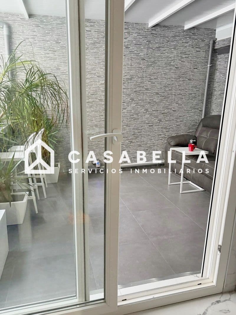 3 bedroom Flat for sale in Valencia city - € 515,000 (Ref: 9650138)