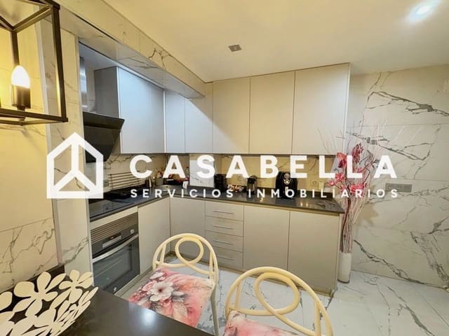 3 bedroom Flat for sale in Mont-Olivet, Valencia city - € 515,000 (Ref: 9650138)