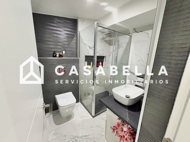 3 bedroom Flat for sale in Valencia city - € 515,000 (Ref: 9650138)