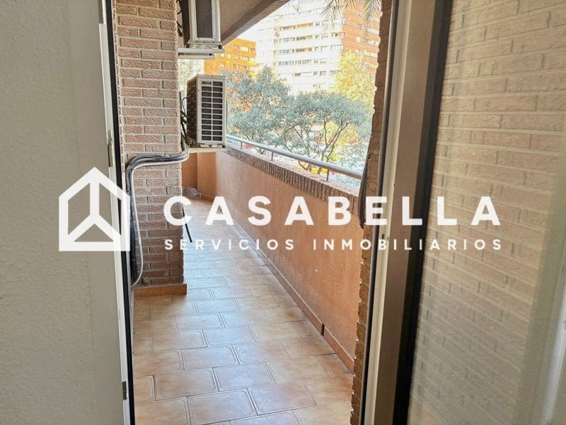 4 Zimmer Wohnung zu vermieten in Valencia Stadt - 1.900 € (Ref: 9650142)