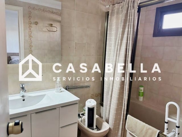 4 bedroom Flat for rent in Mestalla, Valencia city - € 1,900 (Ref: 9650142)