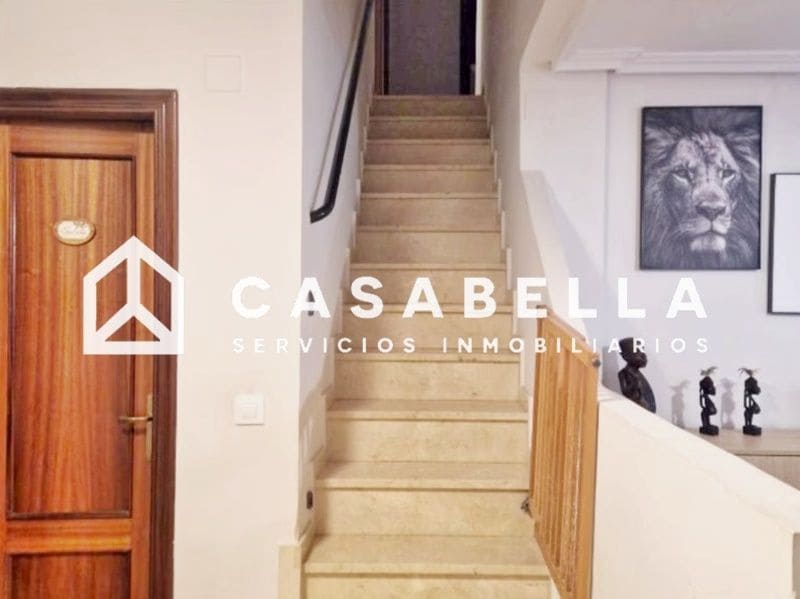 3 bedroom Townhouse for sale in Valencia city with garage - € 380,000 (Ref: 9650143)