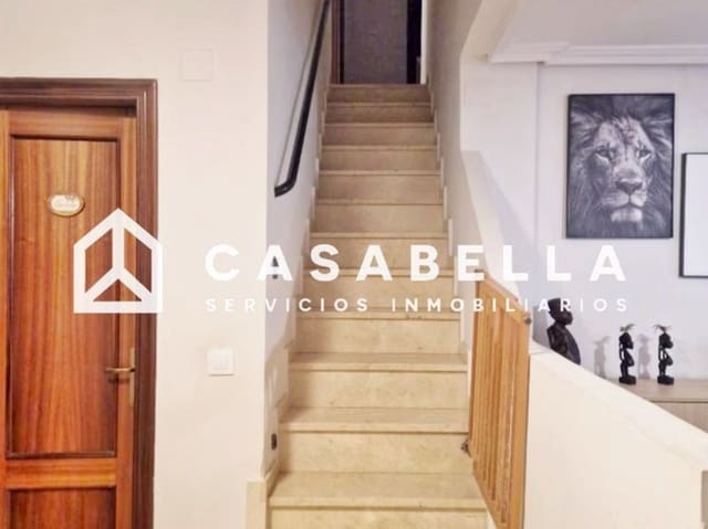 3 bedroom Townhouse for sale in Patraix, Valencia city with garage - € 380,000 (Ref: 9650143)