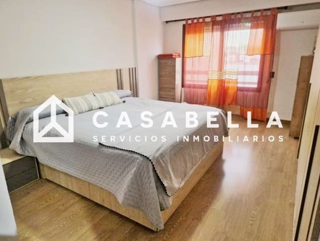 3 bedroom Townhouse for sale in Patraix, Valencia city with garage - € 380,000 (Ref: 9650143)