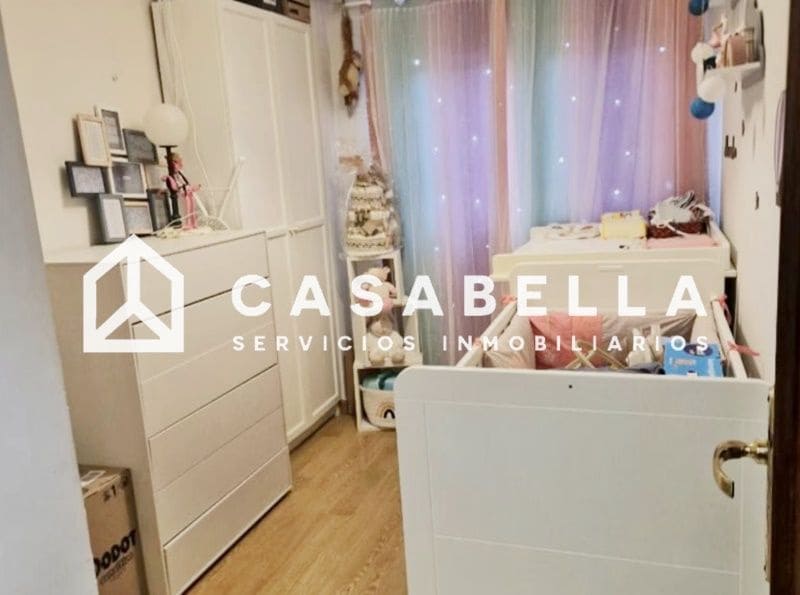 3 bedroom Townhouse for sale in Valencia city with garage - € 380,000 (Ref: 9650143)