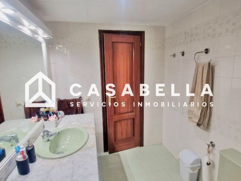 3 bedroom Townhouse for sale in Valencia city with garage - € 380,000 (Ref: 9650143)