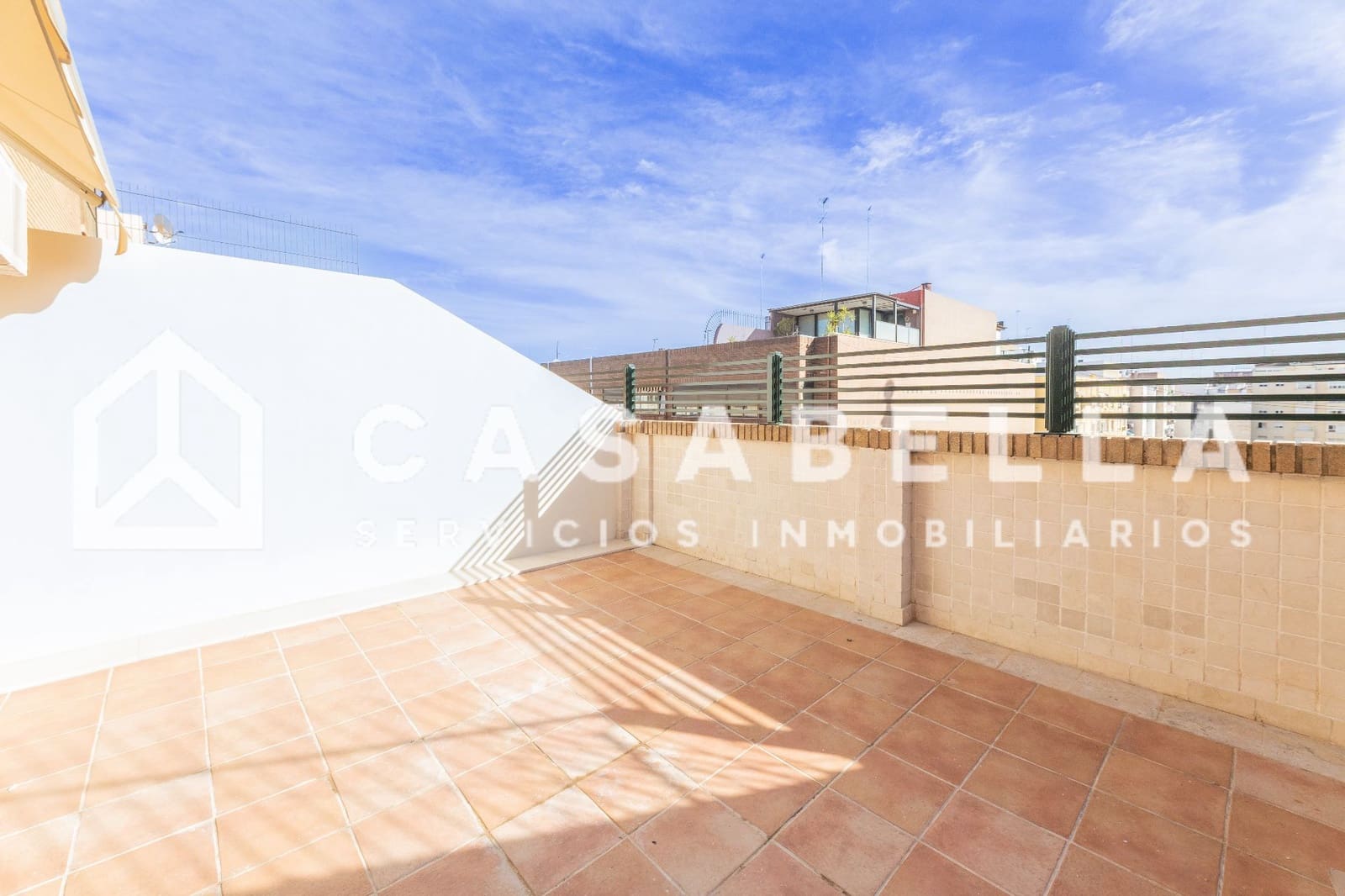 3 sovrum Takvåning att hyra i Valencia stad - 2 700 € (Ref: 9650144)