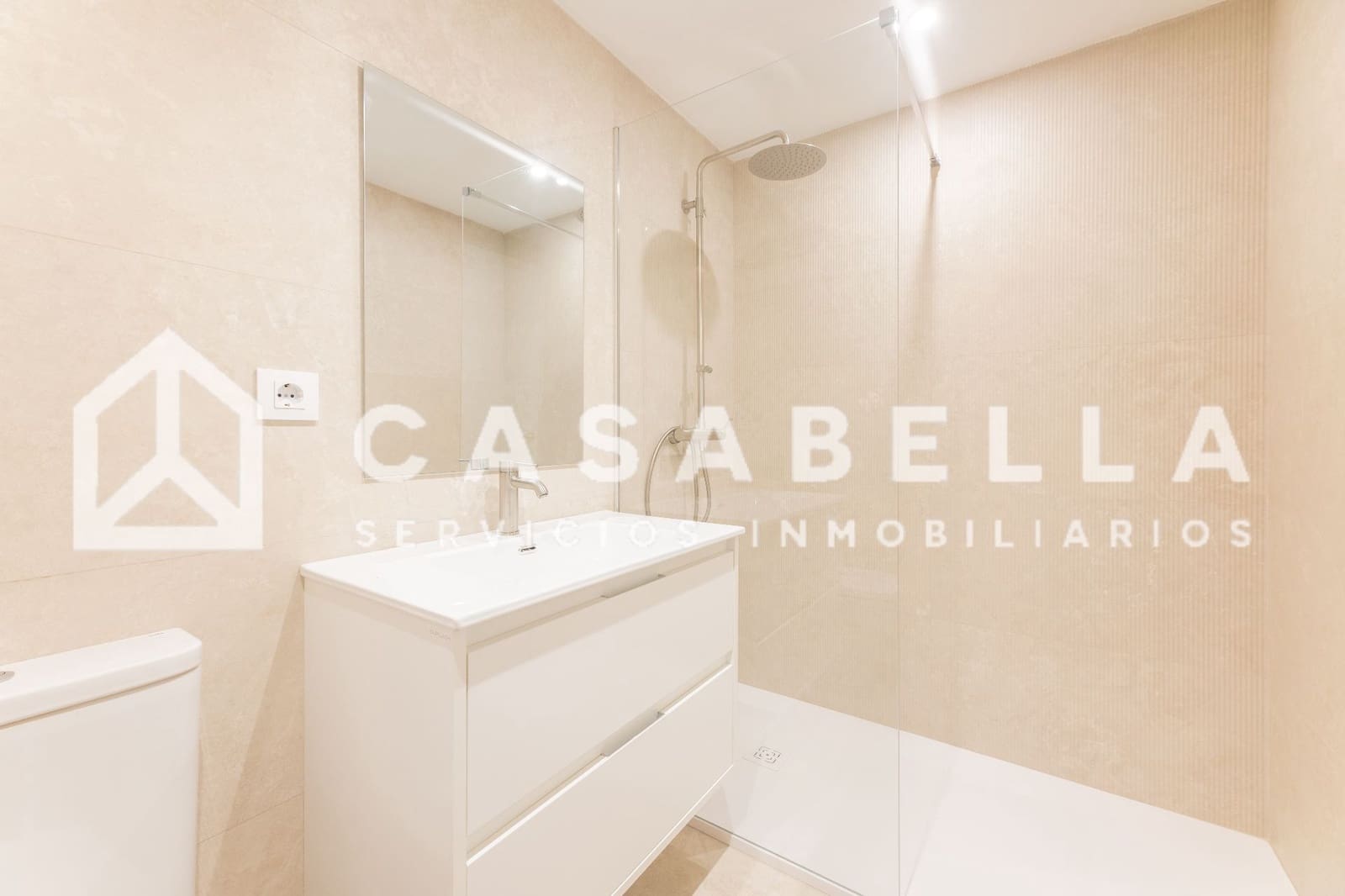 3 sovrum Takvåning att hyra i Valencia stad - 2 700 € (Ref: 9650144)