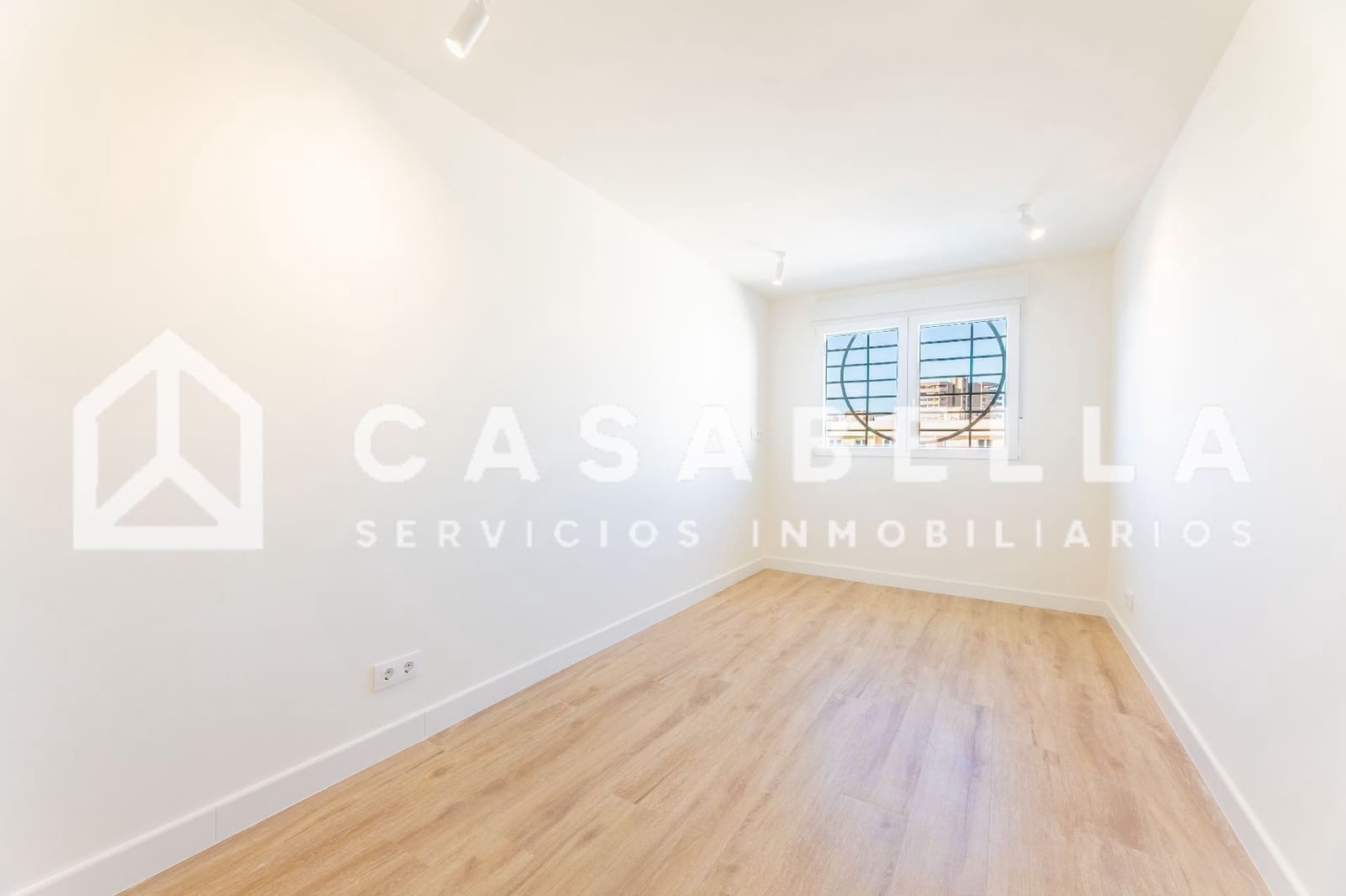 3 sovrum Takvåning att hyra i Valencia stad - 2 700 € (Ref: 9650144)