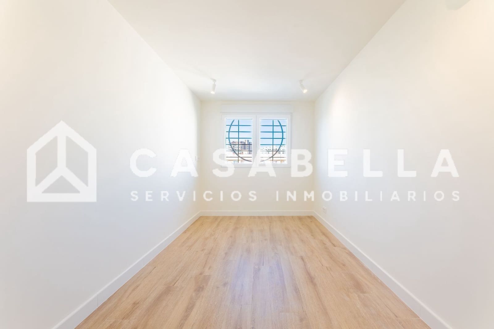 3 sovrum Takvåning att hyra i Valencia stad - 2 700 € (Ref: 9650144)