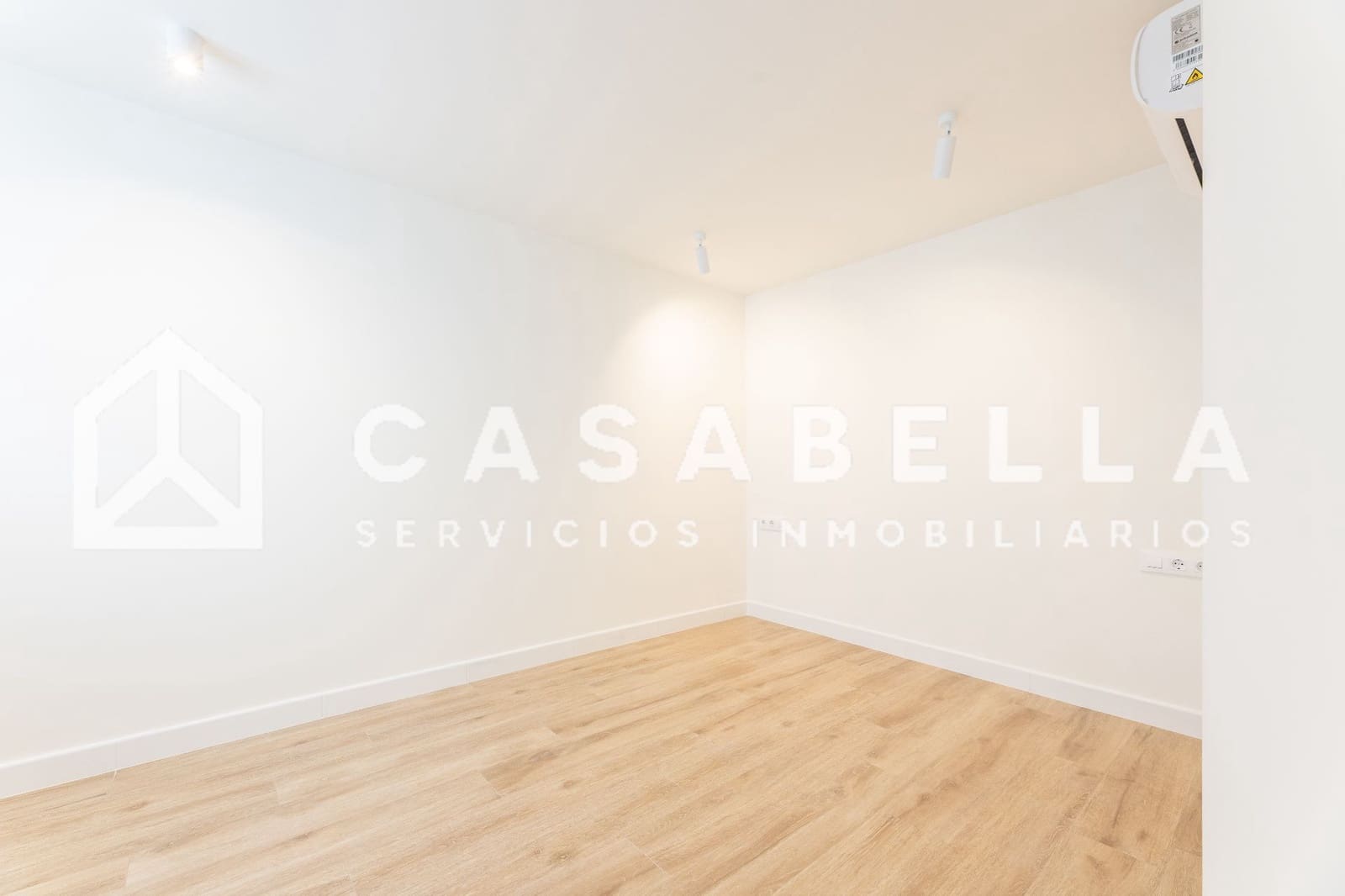 3 sovrum Takvåning att hyra i Valencia stad - 2 700 € (Ref: 9650144)