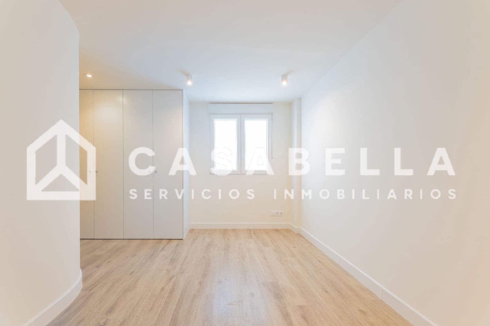 3 sovrum Takvåning att hyra i Valencia stad - 2 700 € (Ref: 9650144)