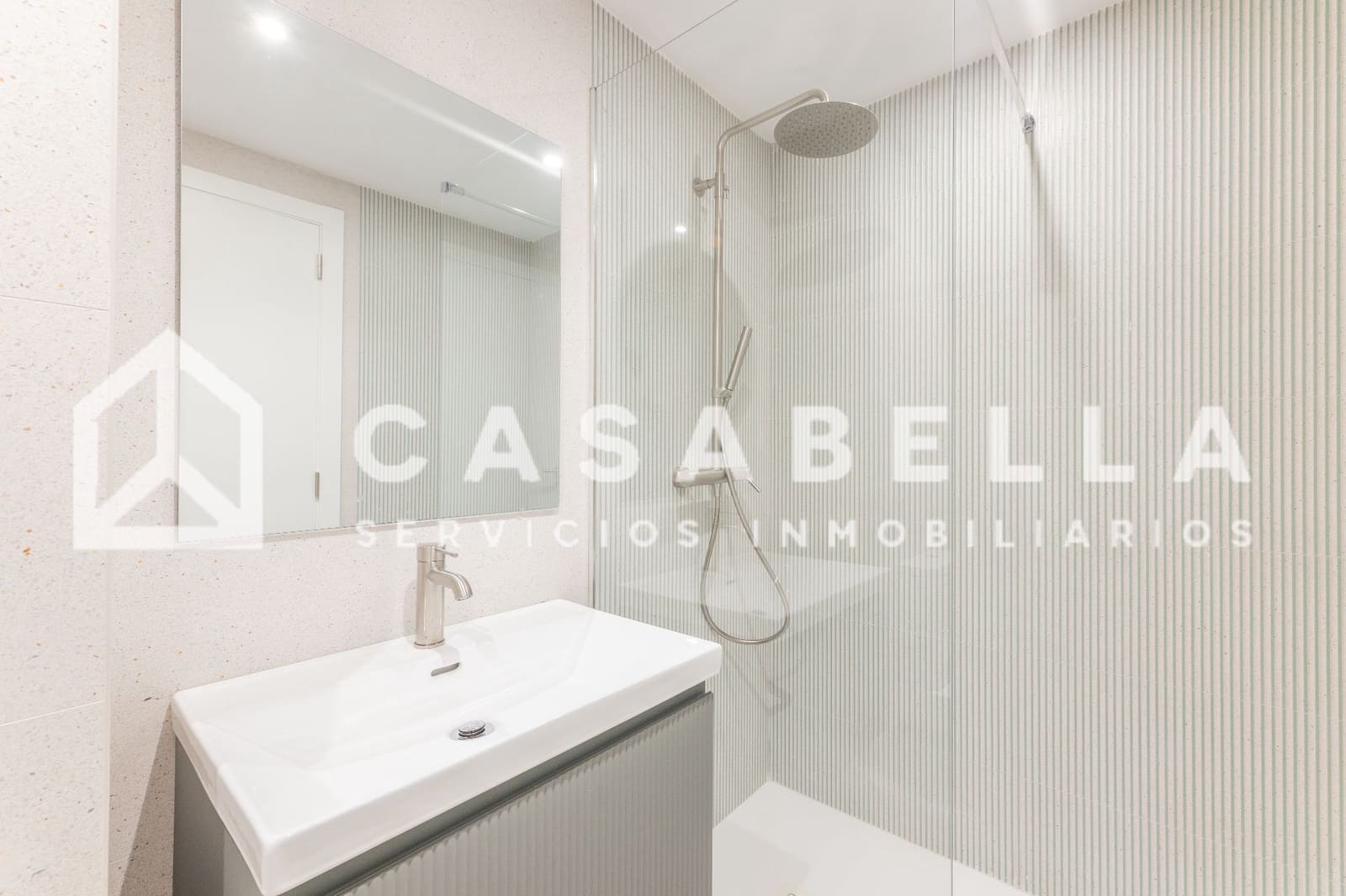 3 sovrum Takvåning att hyra i Valencia stad - 2 700 € (Ref: 9650144)