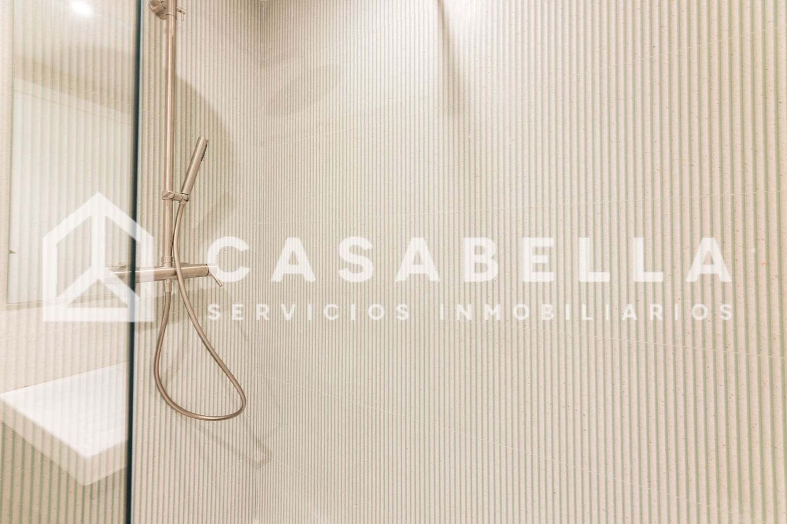 3 sovrum Takvåning att hyra i Valencia stad - 2 700 € (Ref: 9650144)