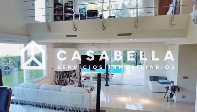 5 slaapkamer Villa te koop in Gilet met zwembad garage - € 795.000 (Ref: 9650148)