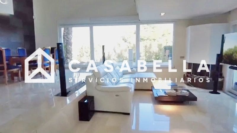 5 slaapkamer Villa te koop in Gilet met zwembad garage - € 795.000 (Ref: 9650148)