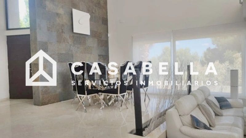 5 slaapkamer Villa te koop in Gilet met zwembad garage - € 795.000 (Ref: 9650148)