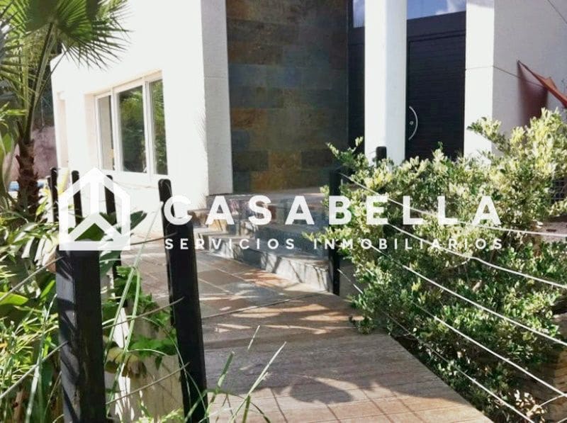 5 slaapkamer Villa te koop in Gilet met zwembad garage - € 795.000 (Ref: 9650148)