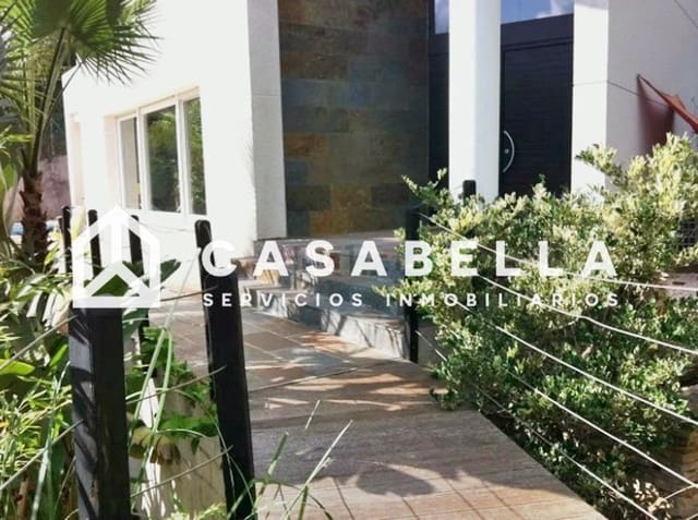 5 slaapkamer Villa te koop in Gilet met zwembad garage - € 795.000 (Ref: 9650148)