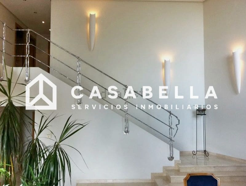 5 slaapkamer Villa te koop in Gilet met zwembad garage - € 795.000 (Ref: 9650148)