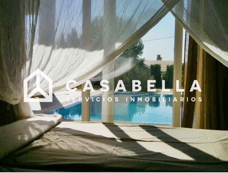 5 slaapkamer Villa te koop in Gilet met zwembad garage - € 795.000 (Ref: 9650148)