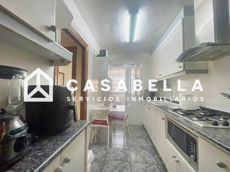 3 makuuhuone Asunto myytävänä paikassa Valencia kaupunki - 285 000 € (Ref: 9650154)